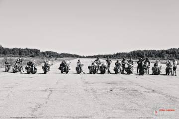 Фото
